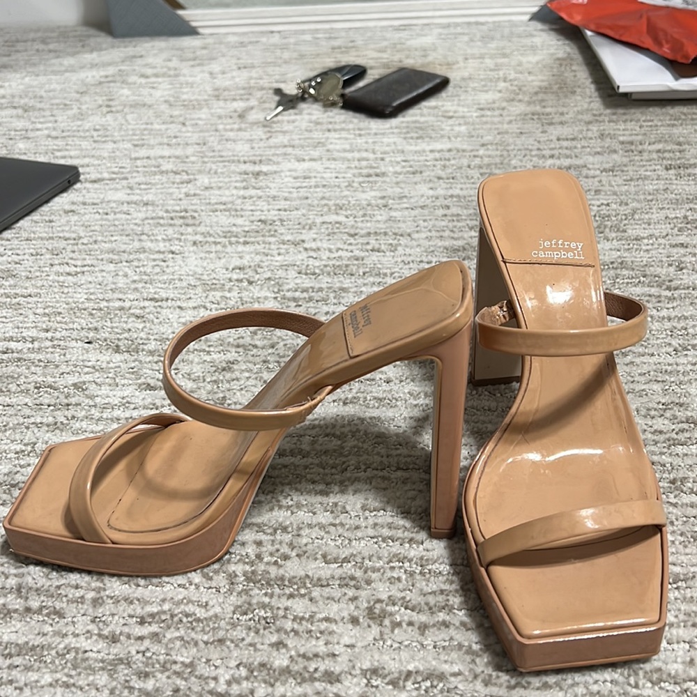 Jeffrey Campbell cream/tan heel - Picture 2 of 3